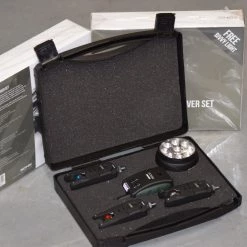 Alarms Sonik SKS 3+1 Bite Alarm + Bivvy Light Set