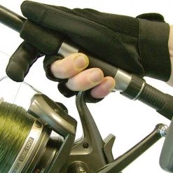 Baiting Tools & Storage GARDNER TACKLE CASTING/SPODDING GLOVE