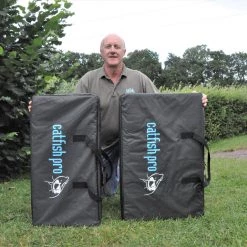 Catfish-Pro Ltd Catfish-Pro Catfish/Predator Unhooking Mat With Flap And Stink Bag