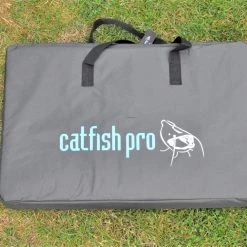 Catfish-Pro Ltd Catfish-Pro Catfish/Predator Unhooking Mat With Flap And Stink Bag