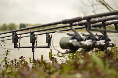 JAG 3 Rod Buzzbar - Black 2 JAG 3 Rod Buzzbar - Black